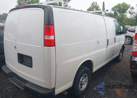 2021 Chevrolet Express Cargo Rwd 2500 Regular Wheelbase Wt из США, поврежденный, VIN 1GCWGAFP8M1303608